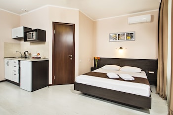 hotel status apartments