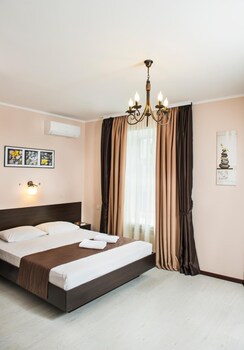 hotel status apartments