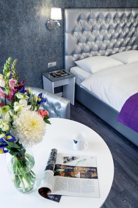 hotel status apartments