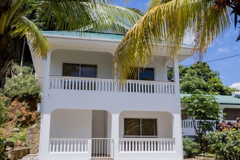 le manglier guest house