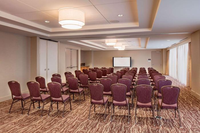 hilton garden inn downtown dallas