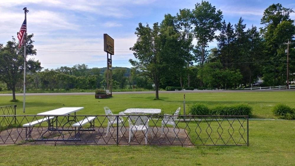 Sunrise Motel,New York>>Apalachin,3 star