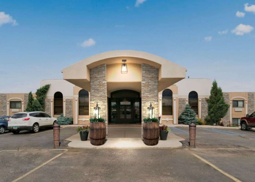 revel hotel minot surestay collection by best western