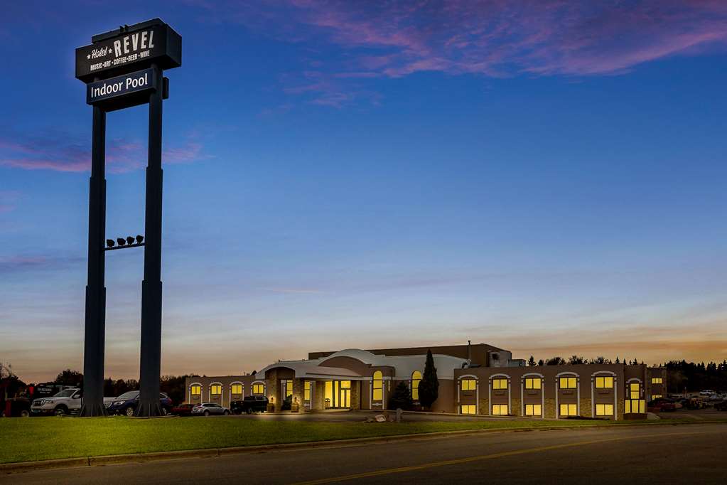 revel hotel minot surestay collection by best western