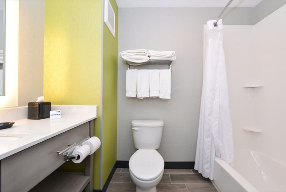 holiday inn express and suites shippensburg by ihg