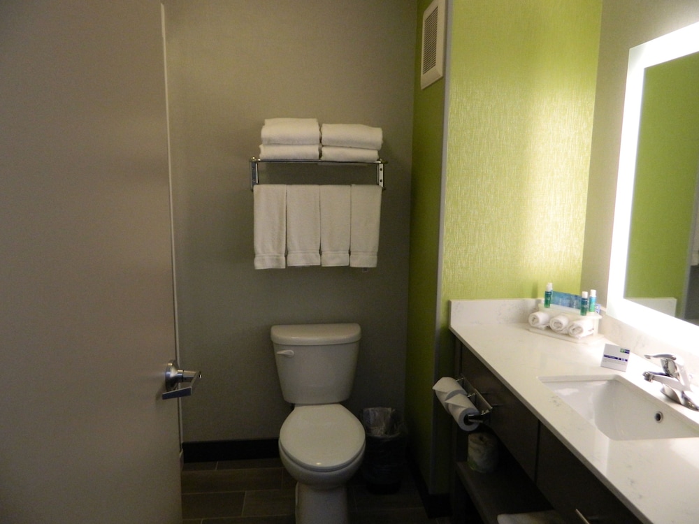 holiday inn express and suites shippensburg by ihg