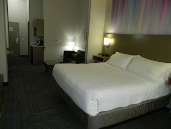 holiday inn express and suites shippensburg by ihg