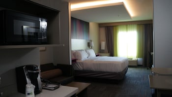 holiday inn express and suites shippensburg by ihg