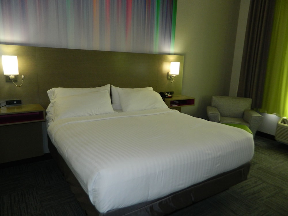 holiday inn express and suites shippensburg by ihg
