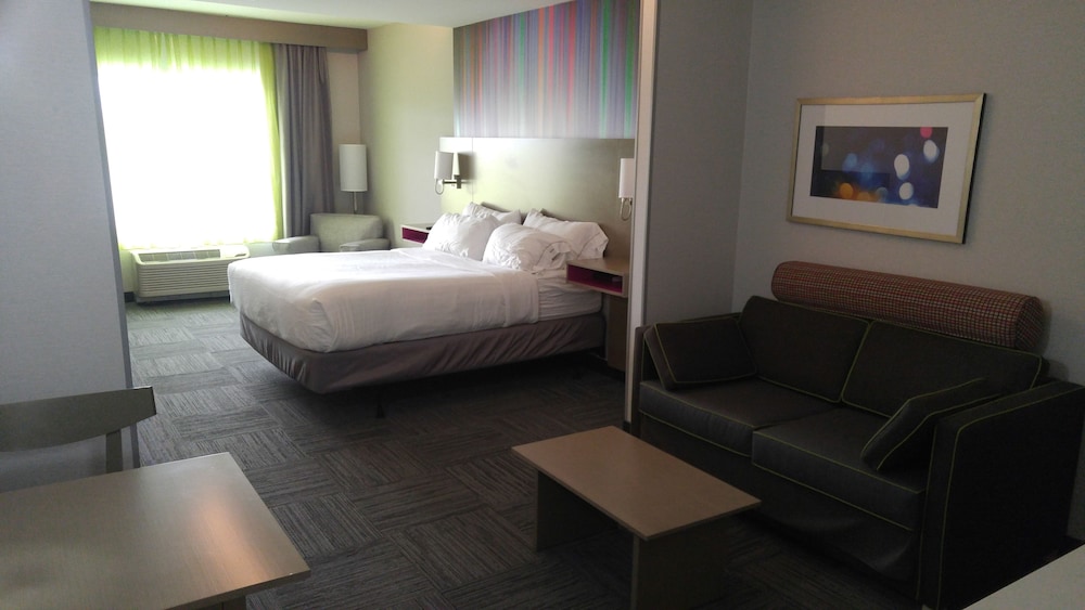 holiday inn express and suites shippensburg by ihg
