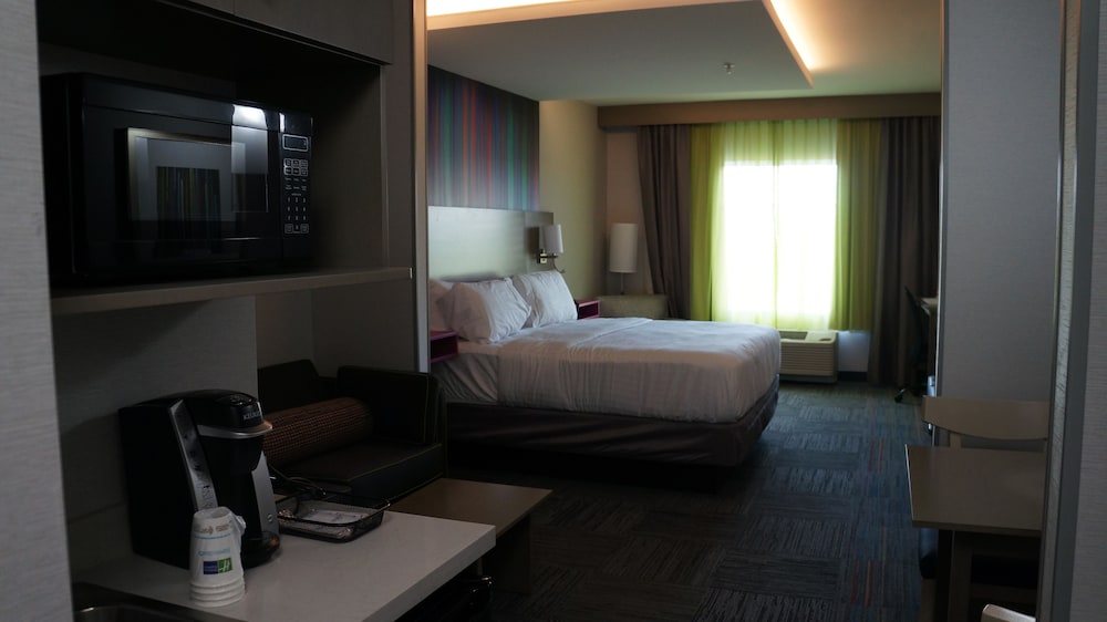 holiday inn express and suites shippensburg by ihg