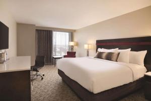 Holiday Inn Chicago - Schaumburg By Ihg,Cook County>>Chicago,4 star