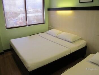 sugbutel family hotel cebu powered by cocotel