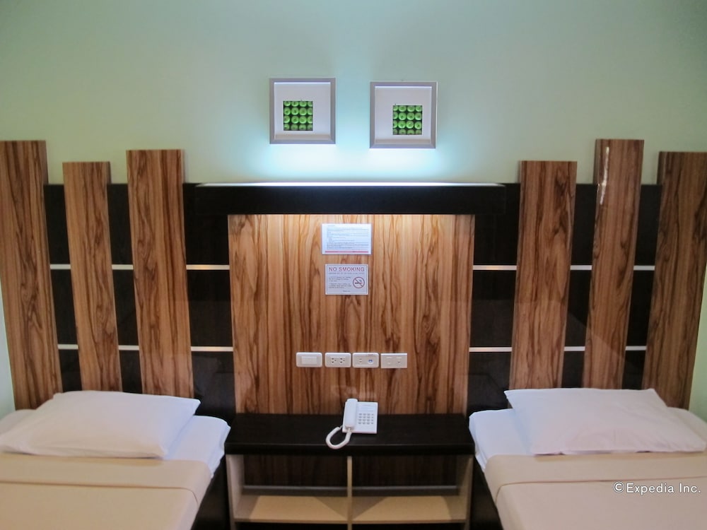 sugbutel family hotel cebu powered by cocotel