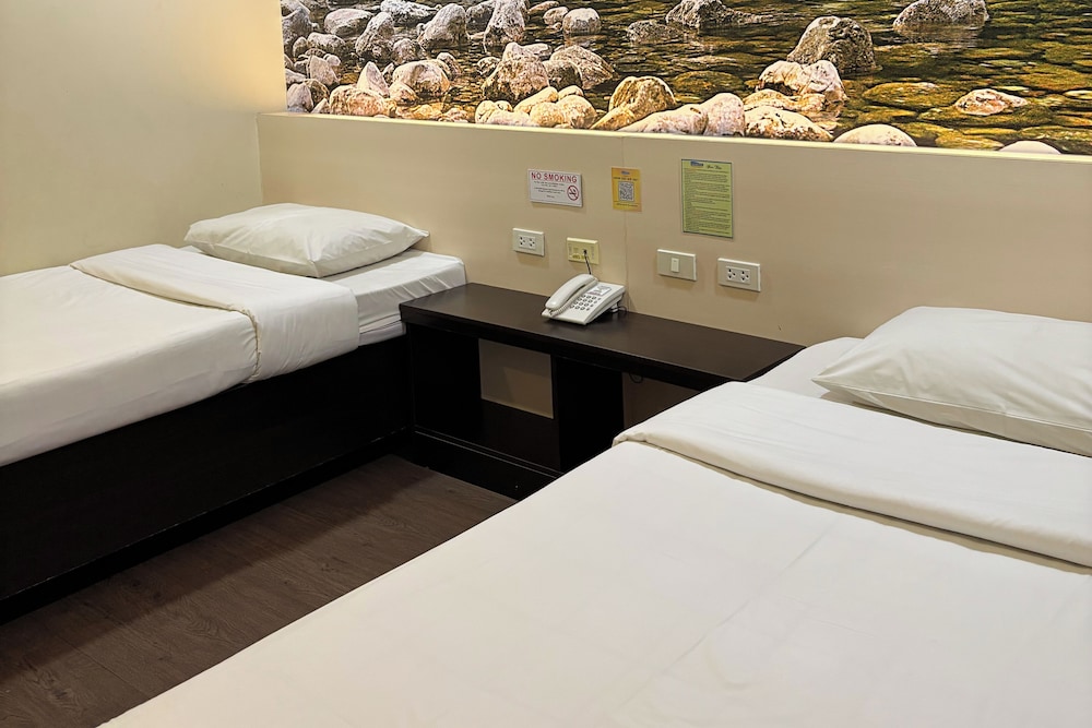 sugbutel family hotel cebu powered by cocotel
