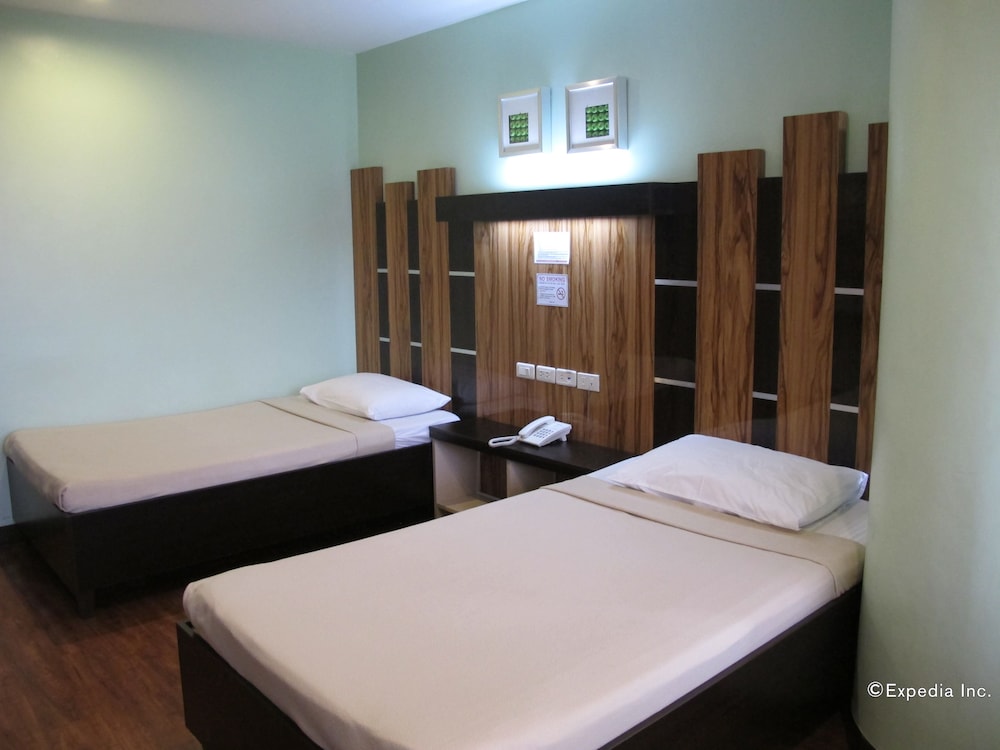 sugbutel family hotel cebu powered by cocotel