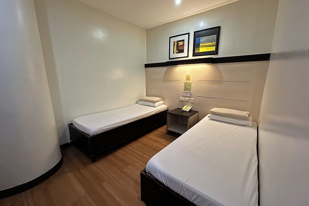 sugbutel family hotel cebu powered by cocotel