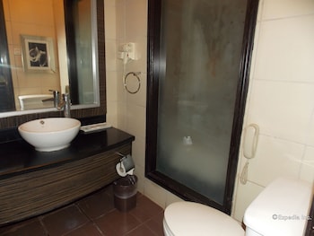 planta centro bacolod hotel and residences