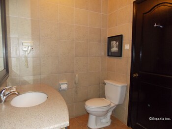 planta centro bacolod hotel and residences