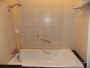 planta centro bacolod hotel and residences