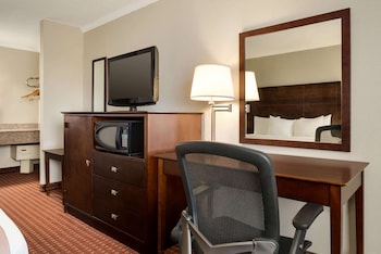 days inn by wyndham whitmore lake ann arbor brighton