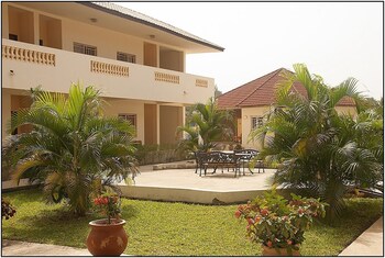 Bamboo Garden Hotel,Brufut>>Banjul,3 star