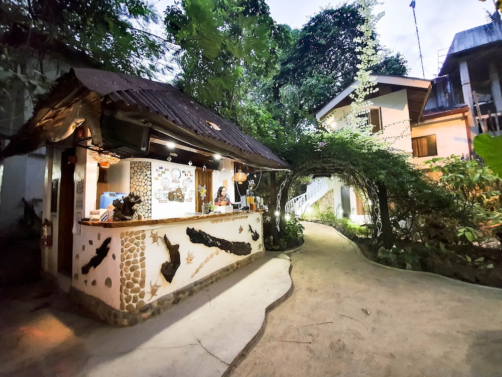 cocoloco boracay beach resort