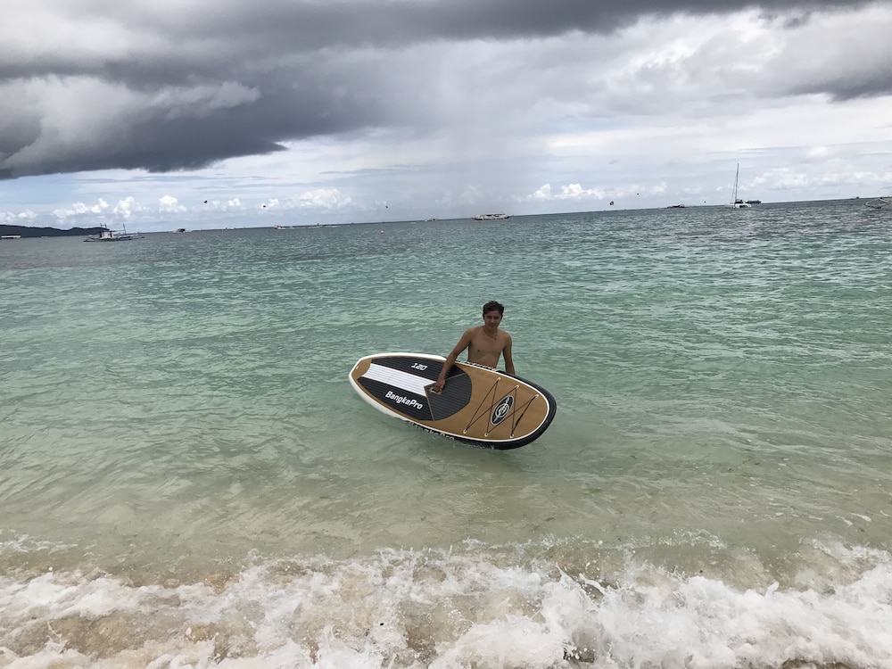 cocoloco boracay beach resort