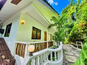 cocoloco boracay beach resort