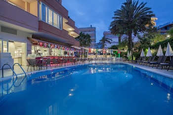 may flower apart hotel