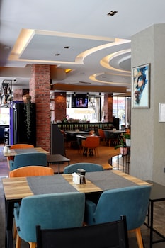 may flower apart hotel