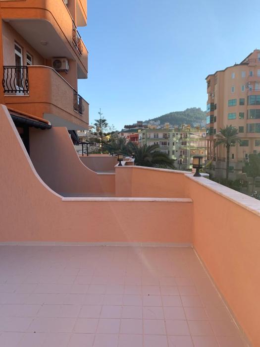 may flower apart hotel