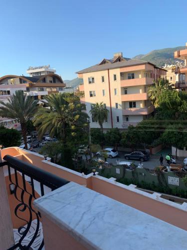 may flower apart hotel