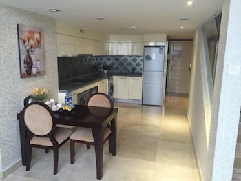 guangzhou grand view golden palace apartment