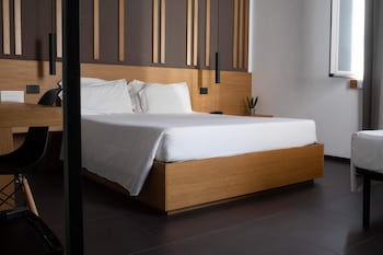 hotel central lodge