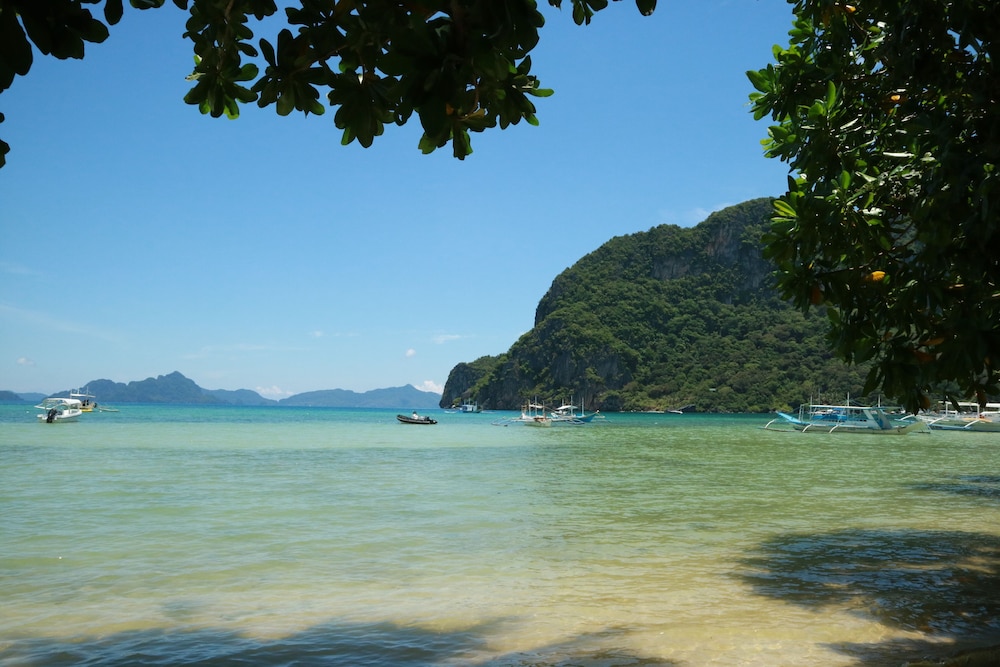 el nido mahogany beach