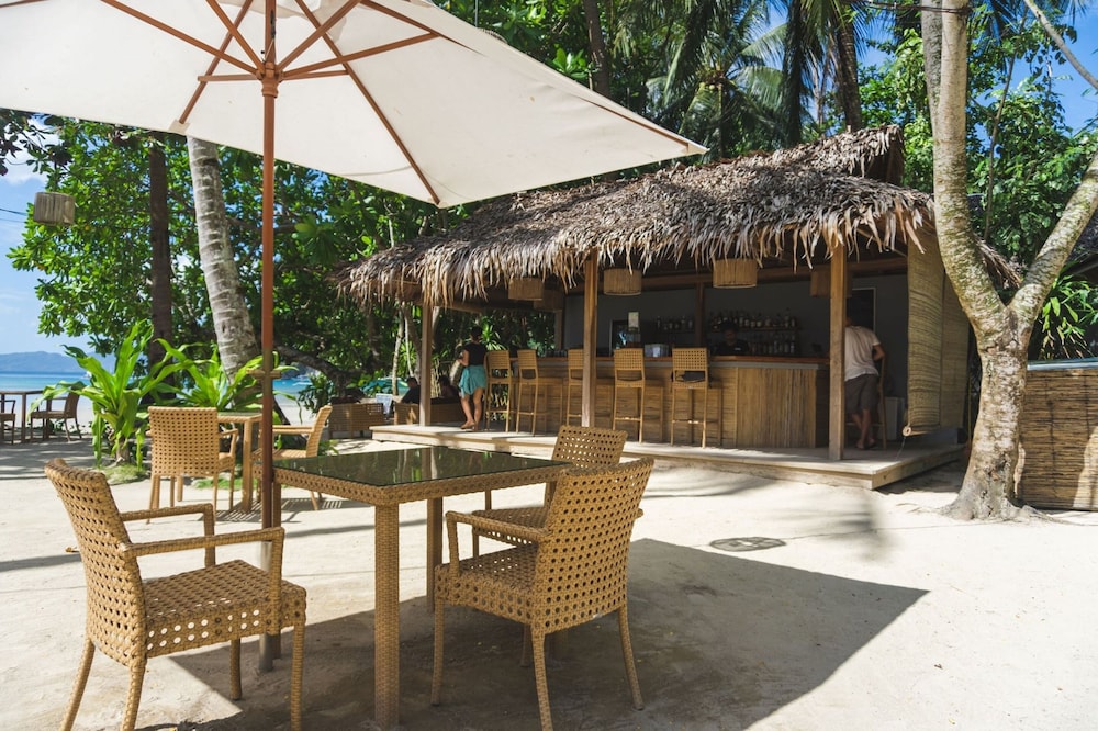el nido mahogany beach