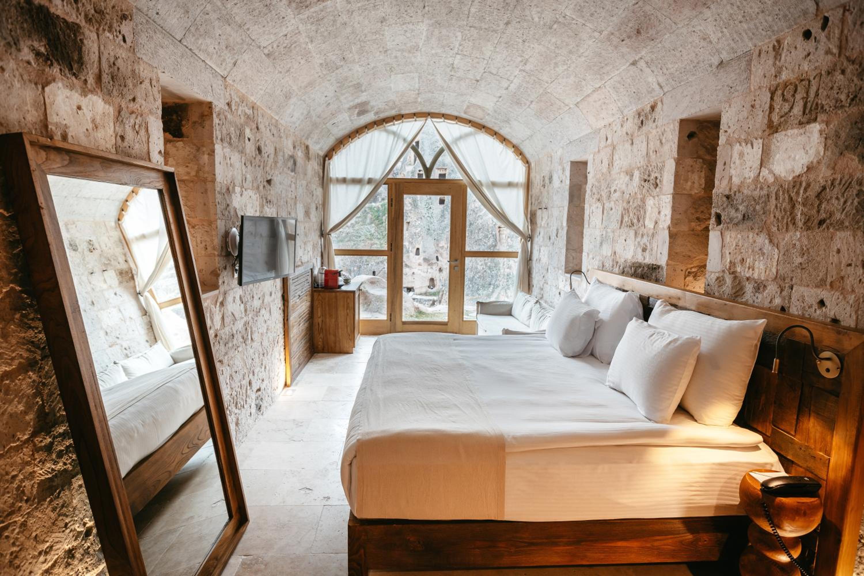millstone cave suites
