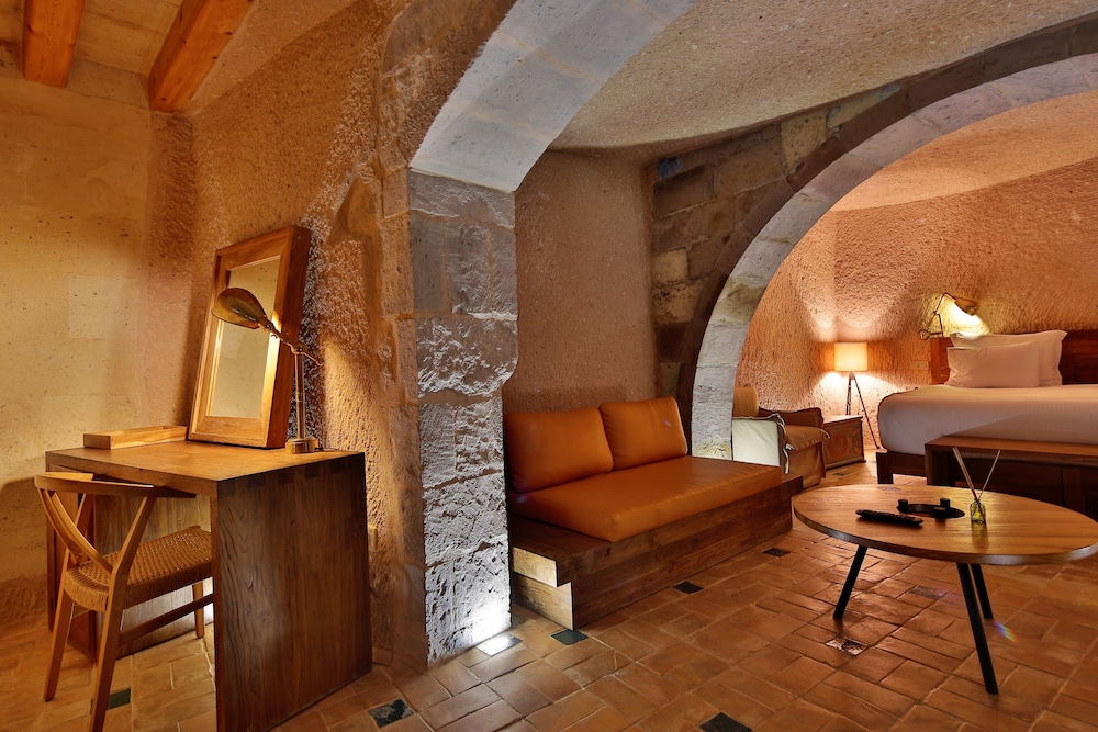 Millstone Cave Suites,Nevsehir>>Cappadocia,3 star