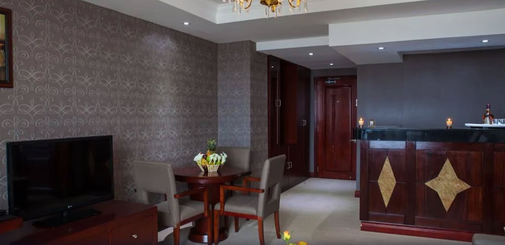 grand legacy hotel