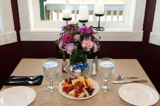 The Collins Inn And Seaside Cottages - Adults Only,Grays Harbor County>>Grays Harbor,4 star