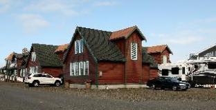 The Collins Inn And Seaside Cottages - Adults Only,Grays Harbor County>>Grays Harbor,4 star