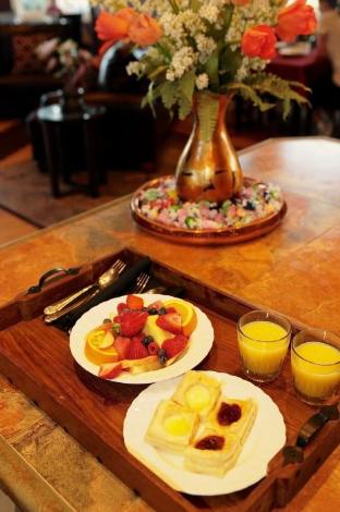 the collins inn and seaside cottages adults only