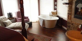 the collins inn and seaside cottages adults only