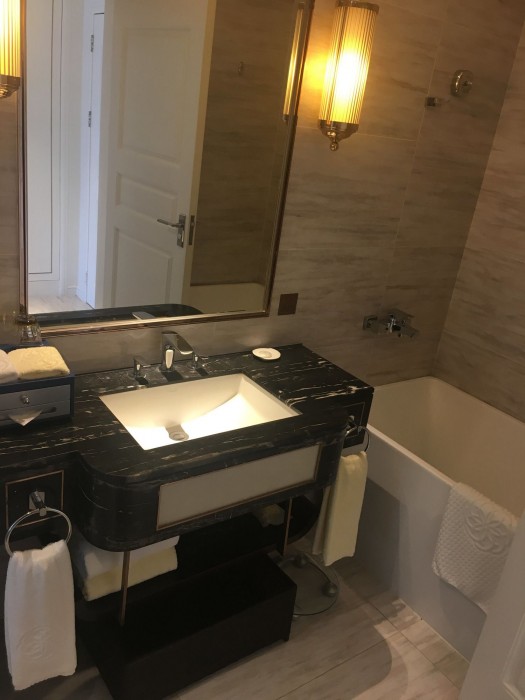 dayhello international hotel