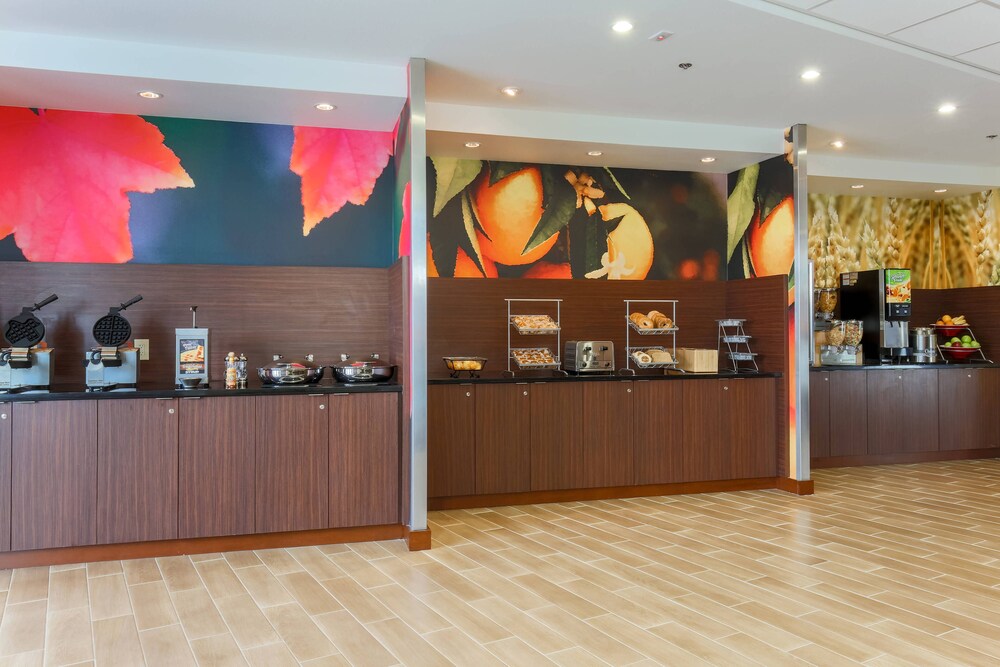 fairfield inn and suites cotulla