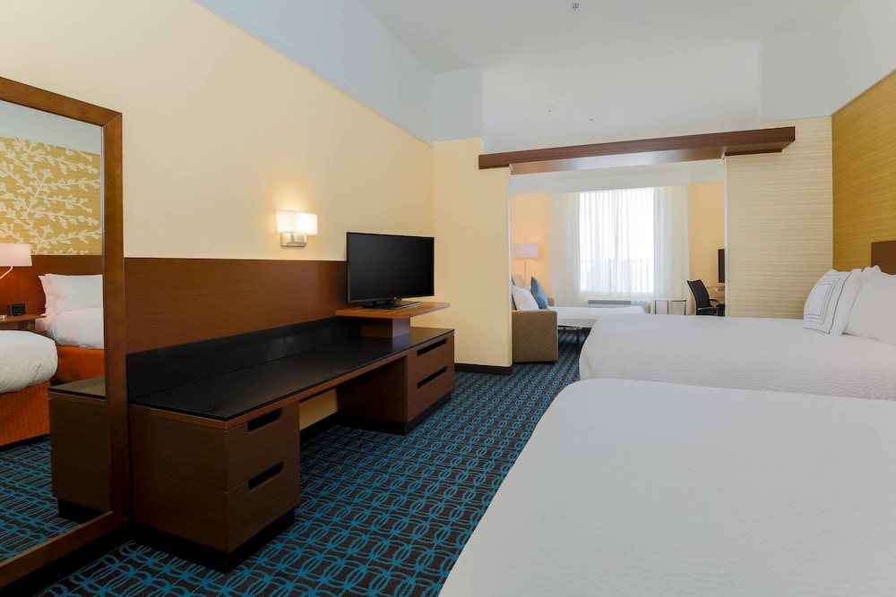 fairfield inn and suites cotulla