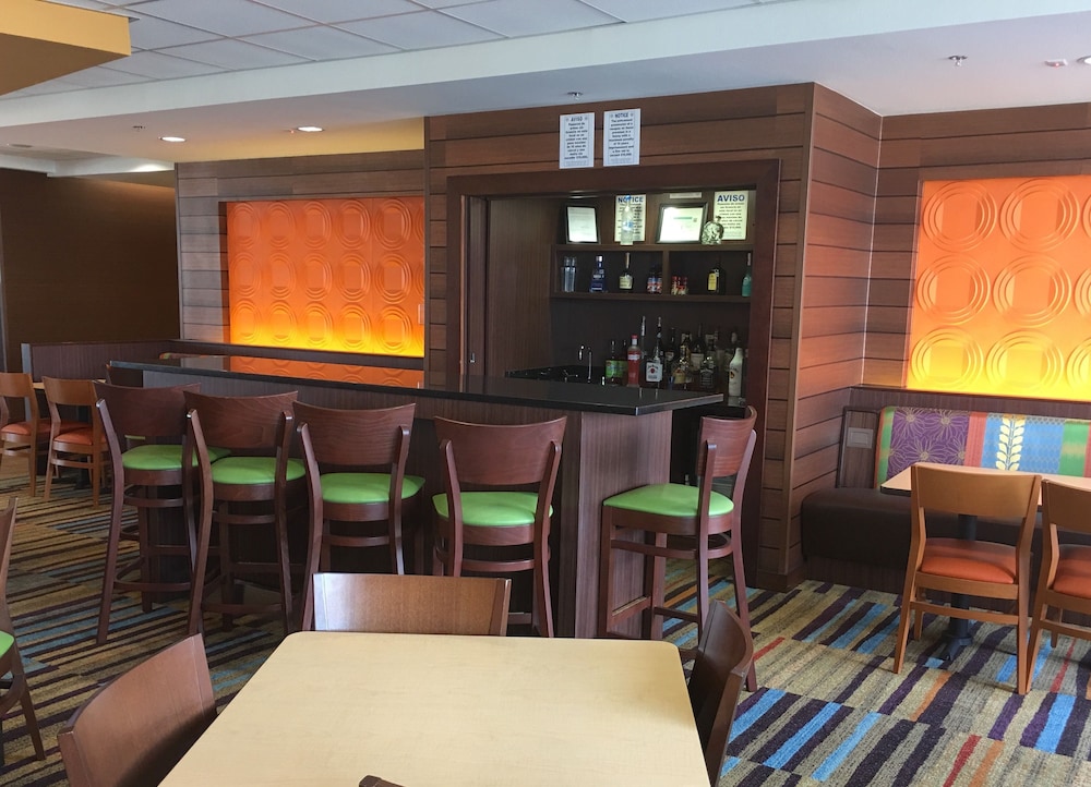 Fairfield Inn & Suites Cotulla,Dilley>>Cotulla,3 star
