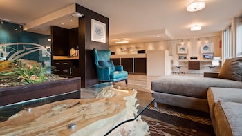 best western plus inner harbour