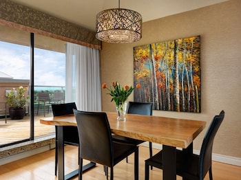 best western plus inner harbour